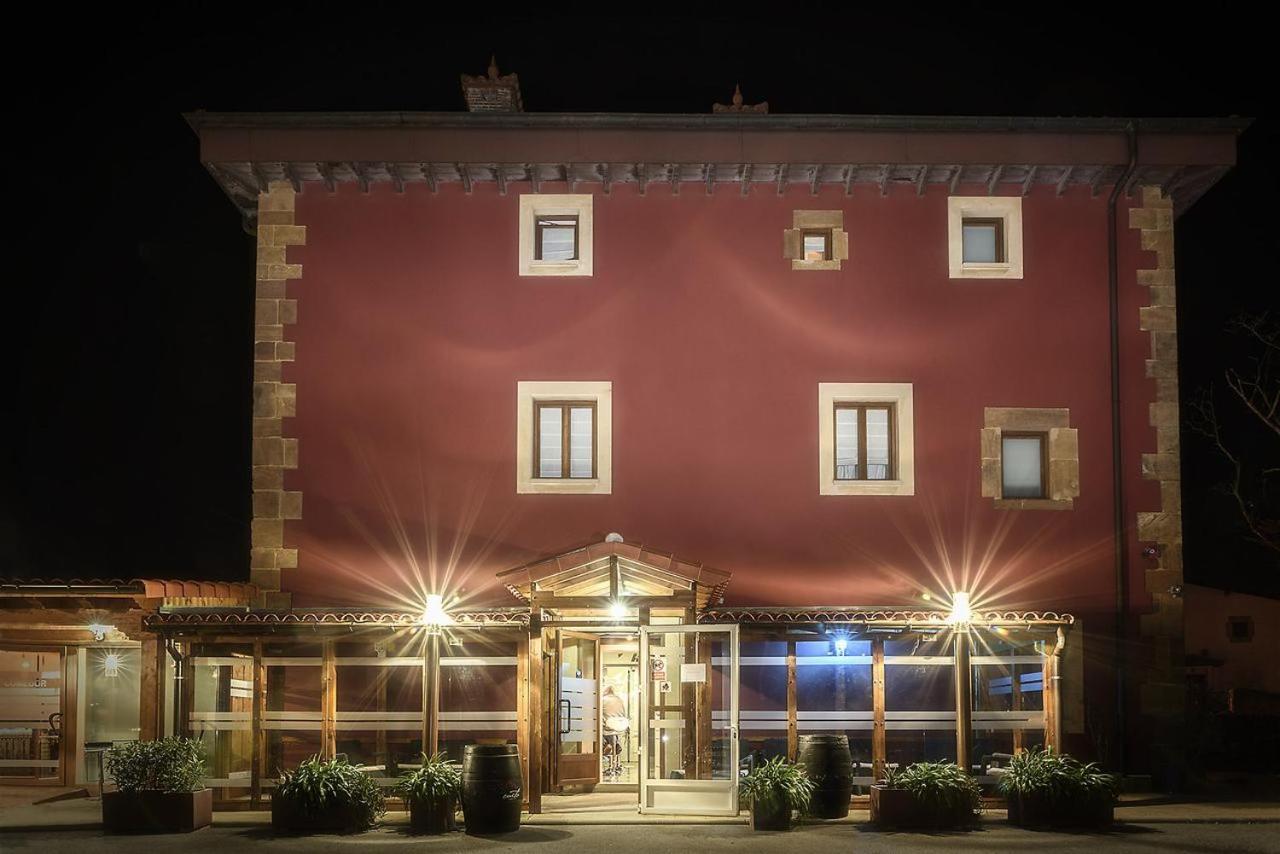 Hotel Palacio Munatones