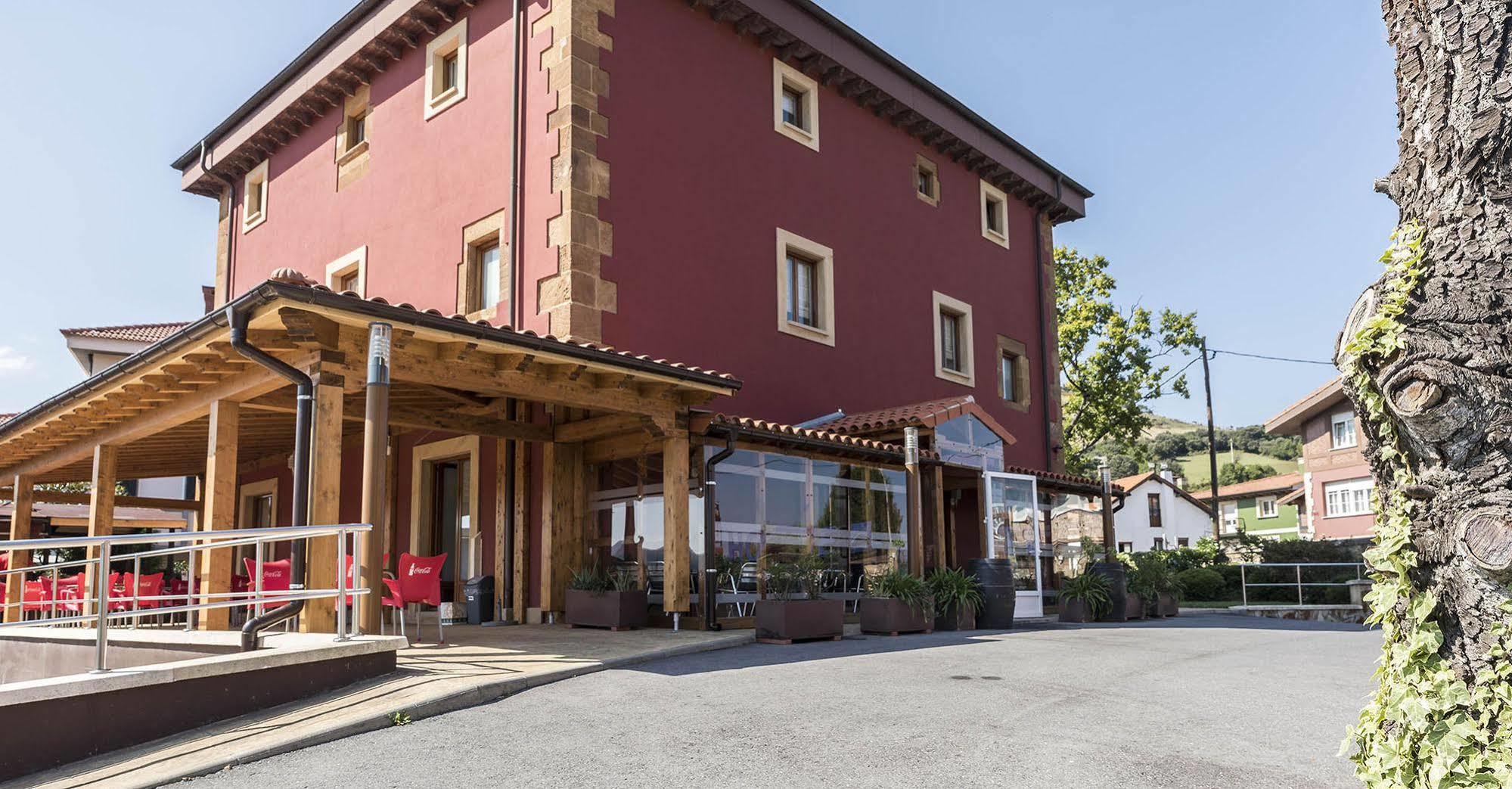 Palacio Munatones Hotel