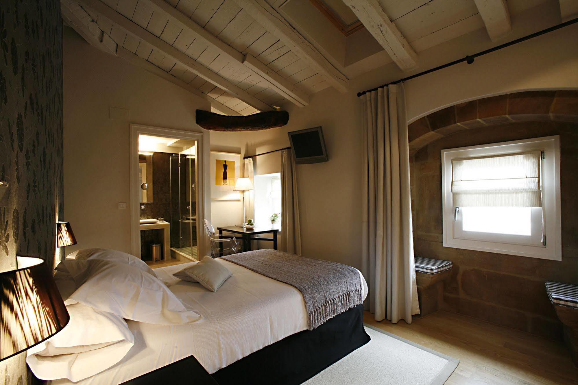 Palacio Munatones Hotel *